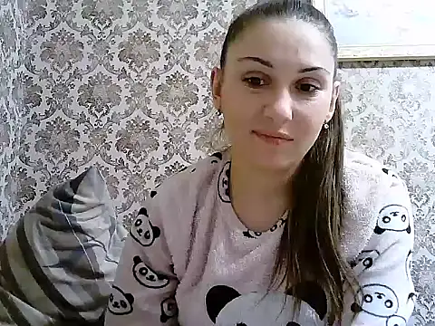 Snapshot of Yuliia30 chatting on October 17, 2:42 pm Yuliia30 online show from October 17, 2:42 pm