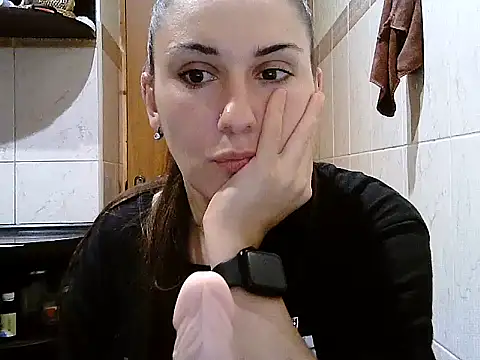 Snapshot of Yuliia30 chatting on October 5, 5:07 pm Yuliia30 online show from October 5, 5:07 pm
