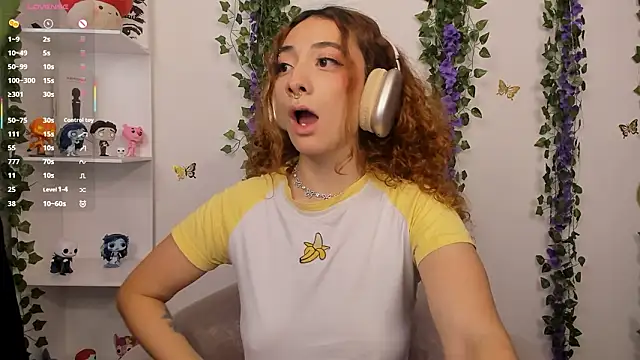 Annycolin  online show from March 23, 7:31 pm