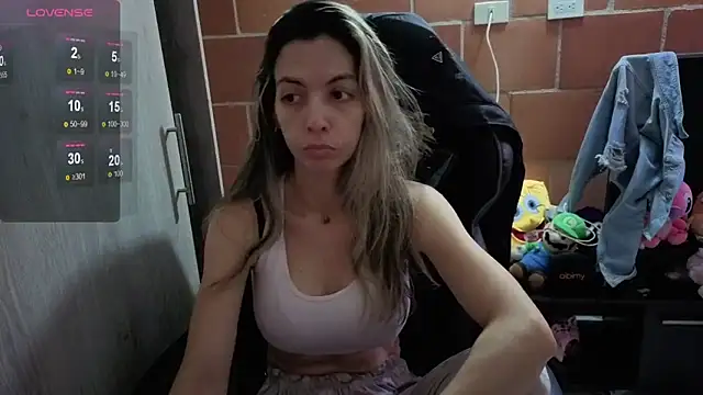 Princezzlove3 online show from October 9, 4:33 pm