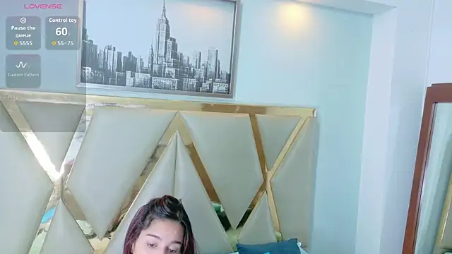 Snapshot of hot-littlechill chatting on October 17, 8:12 pm hot-littlechill online show from October 17, 8:12 pm
