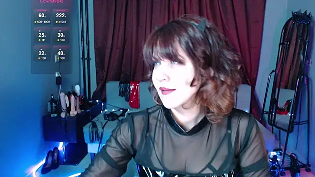 Snapshot of Goddess_Orsa chatting on October 11, 3:59 pm Goddess Orsa online show from October 11, 3:59 pm