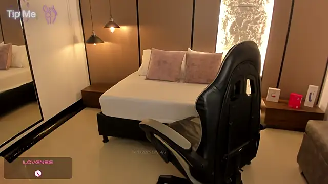 lilly ass  online show from March 14, 1:01 pm