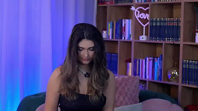 SarahPeach8 online show from January 7, 1:42 am