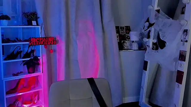 Sahara Shields online show from October 30, 10:38 am