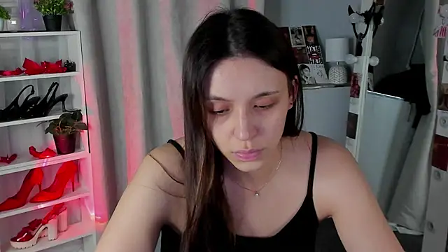 Sahara Shields online show from October 13, 10:40 am