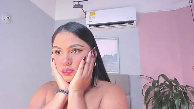 janna lopez  online show from November 7, 11:27 am