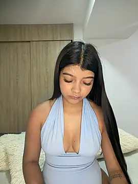 IslaBlaze online show from July 5, 2:12 pm