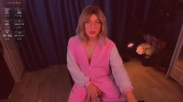 foxy jpg online show from October 14, 9:45 am