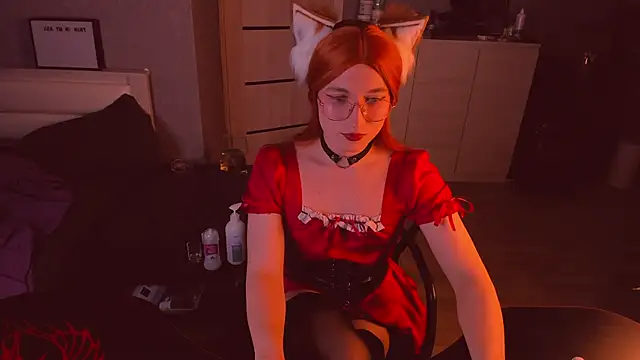 foxy jpg online show from December 16, 9:42 pm