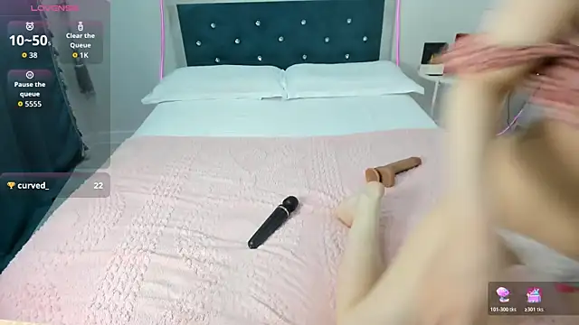 novaaskyy online show from May 30, 2:59 pm