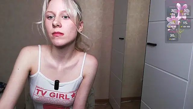 Mary Kitty88 online show from April 18, 7:07 pm