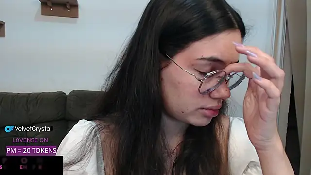 Snapshot of crystalll_room chatting on September 24, 2:54 am crystalll room online show from September 24, 2:54 am