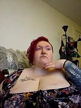 CorgiGodez98 online show from December 17, 5:55 am