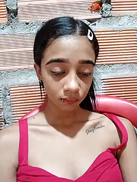 Snapshot of Zoe_Sweett18 chatting on September 16, 12:46 pm Zoe Sweett18 online show from September 16, 12:46 pm
