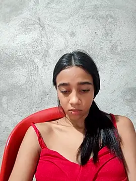 Zoe Sweett18 online show from January 10, 7:18 pm