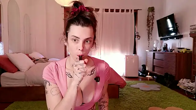 pnkgf online show from April 11, 9:18 pm