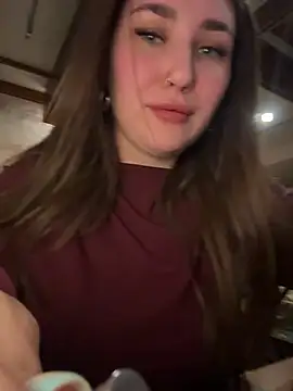 KiraBarlows online show from March 27, 6:41 pm