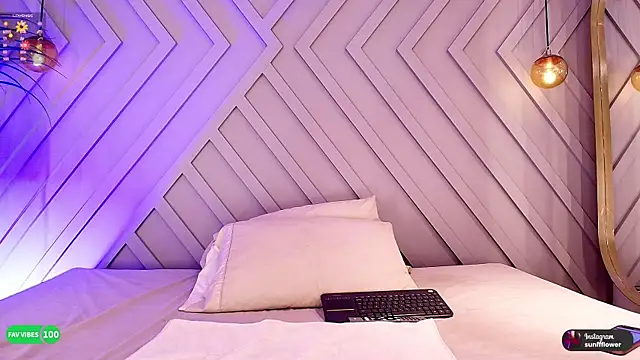 LissMonroe online show from February 19, 10:48 am