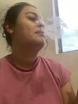 Lili  taylor online show from February 13, 11:06 pm