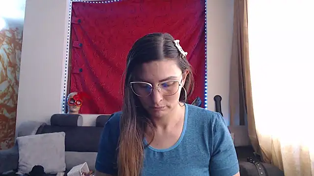 Snapshot of sachaclinford chatting on September 16, 6:05 pm sachaclinford online show from September 16, 6:05 pm