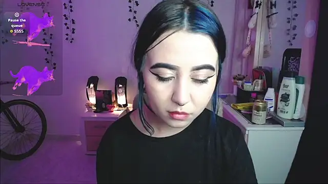  codeline online show from April 9, 5:32 am