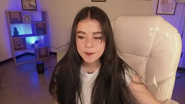 Nicole Foxx  online show from November 25, 8:31 pm