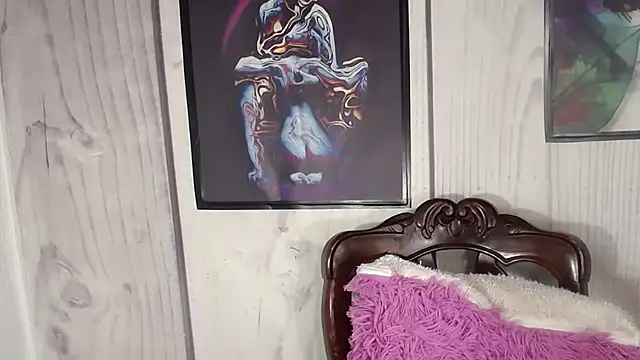 JULIANAWET69 online show from October 23, 11:00 pm