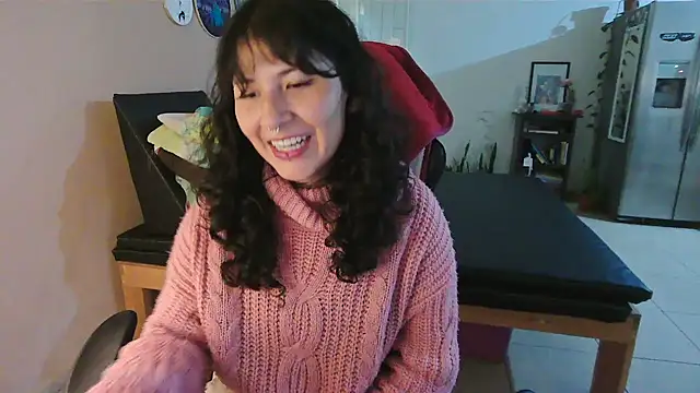 GinnyDelice online show from October 21, 1:53 am