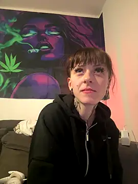 Ciara2004 online show from December 13, 8:15 pm