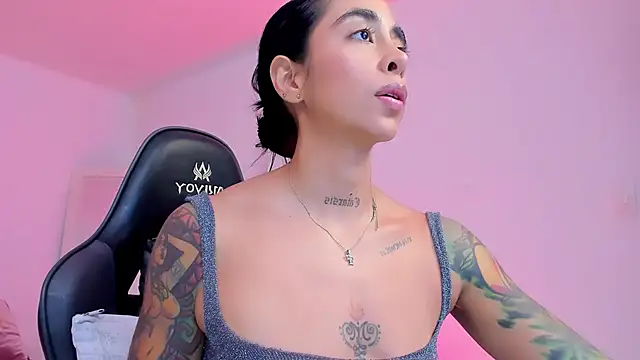 sophierooy22 online show from June 5, 2:01 pm