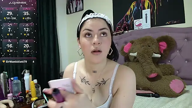 Emmie Hot online show from September 25, 12:48 pm