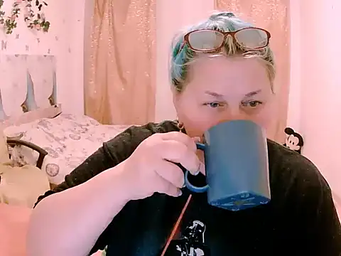 mayamayx online show from May 15, 7:16 pm