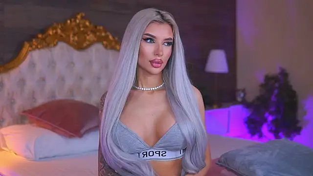 Juicy Jessye online show from March 24, 9:42 pm