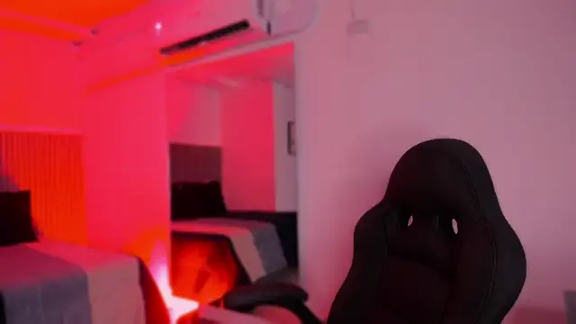 bonnieAn online show from September 12, 12:01 pm