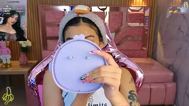 lilith petit sub online show from October 26, 12:55 pm