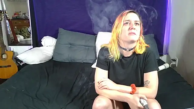 Evelan420 online show from October 16, 8:33 pm