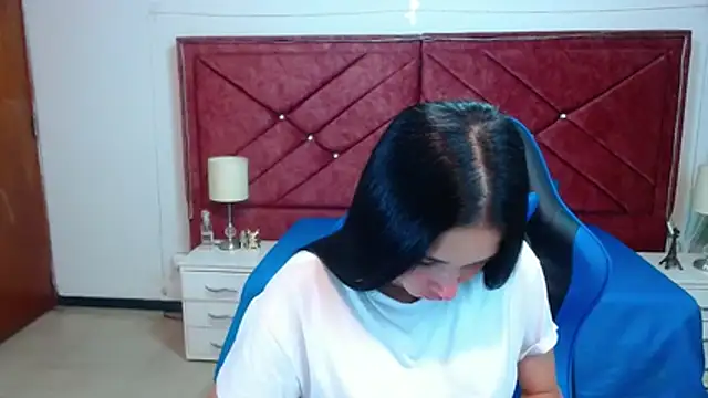 victoria adams07 online show from March 20, 8:14 pm