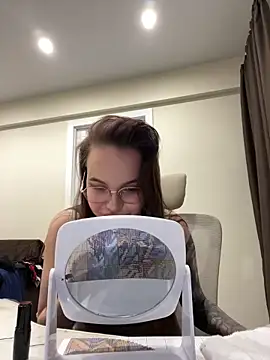 SamanthaHolt online show from December 19, 11:41 pm