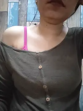 cute IndianBabe online show from July 19, 1:30 am