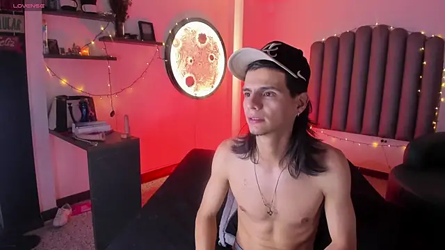 Martshall09 online show from November 29, 9:08 pm