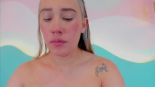 Lannajansen online show from October 22, 8:03 pm