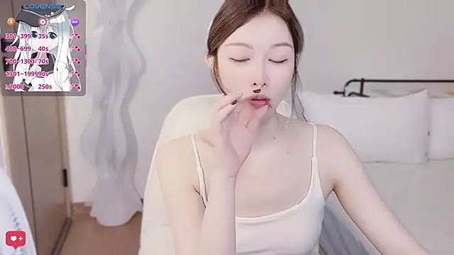 Snapshot of longlong_xu chatting on October 14, 3:58 pm longlong xu online show from October 14, 3:58 pm