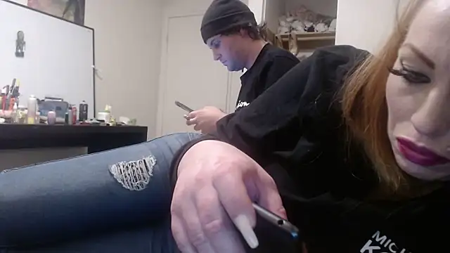 Snapshot of barbieinbondage7 chatting on October 14, 8:50 am barbieinbondage7 online show from October 14, 8:50 am