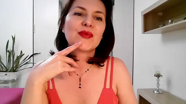 Victoria Glam online show from April 7, 3:14 pm