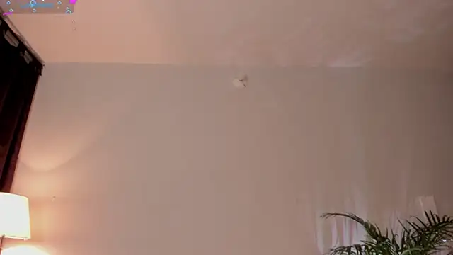 Hannah Jonhson online show from March 29, 8:46 am