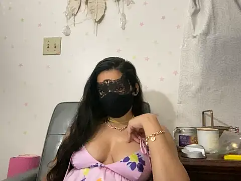 desiiiinigal online show from October 25, 8:59 pm