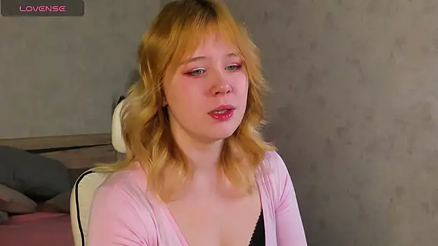 Amy Kimberlly online show from December 3, 12:02 am