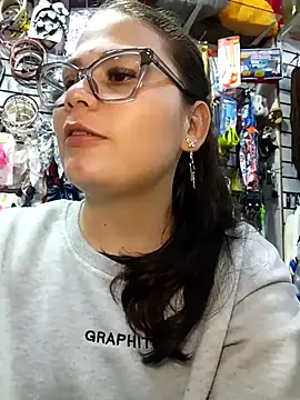 Vale Saenzz online show from March 8, 2:04 am