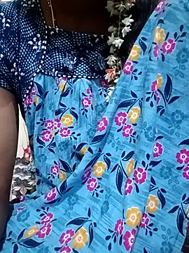 Snapshot of TeluguammayiMahi chatting on October 4, 8:13 pm TeluguammayiMahi online show from October 4, 8:13 pm